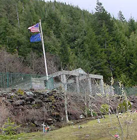 Flag Pole - Bayview